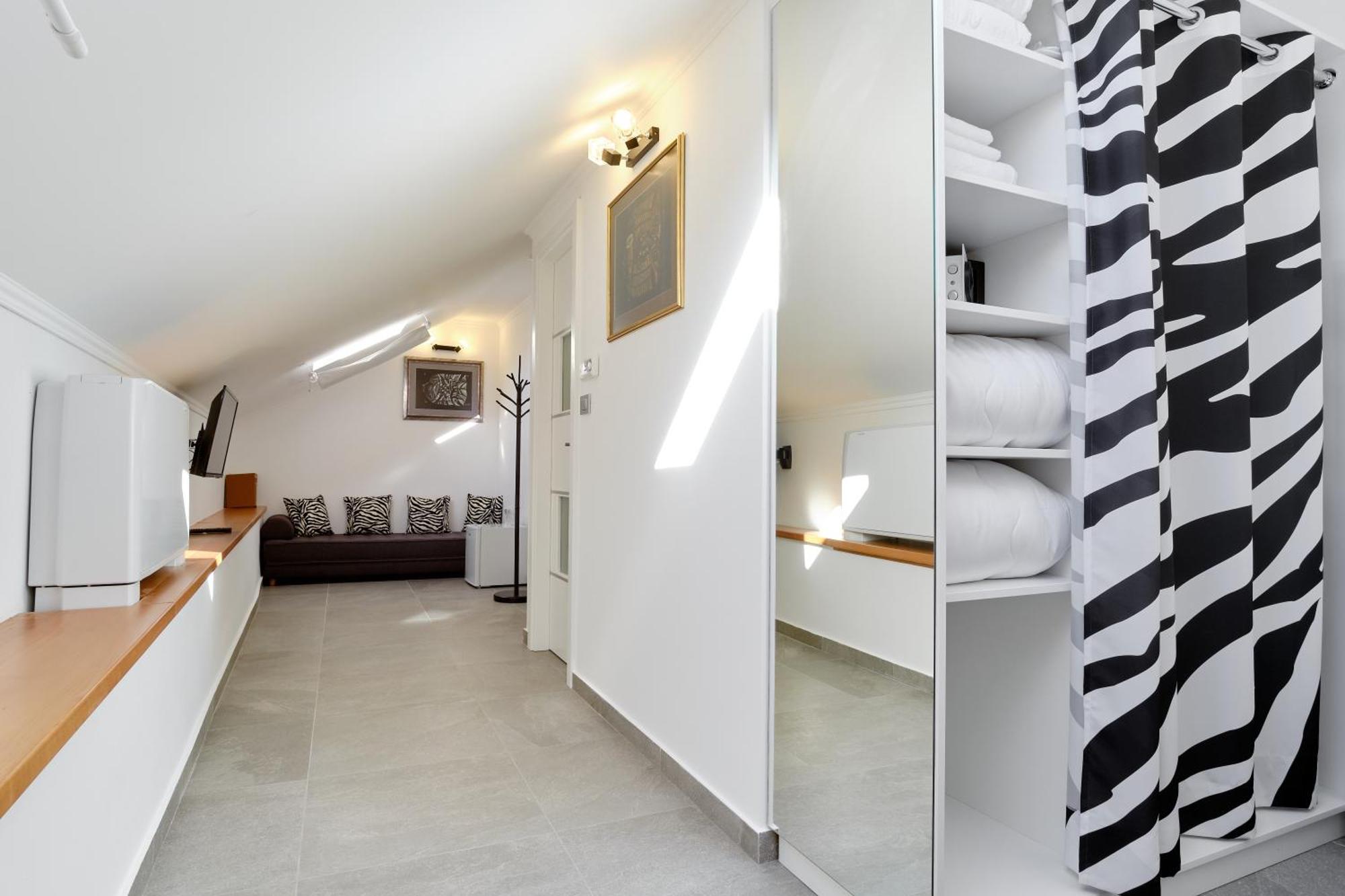 Apartments Zebra Tivat Eksteriør billede