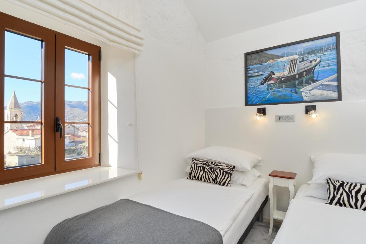 Apartments Zebra Tivat Eksteriør billede